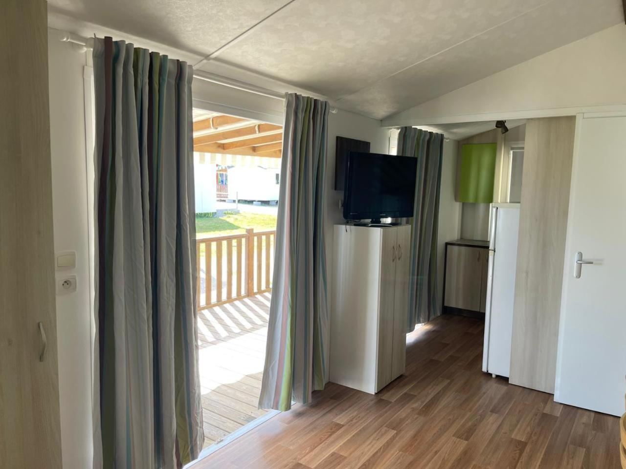 Bungalow Martins Nazare Land'S Hause 帕塔亚什 客房 照片