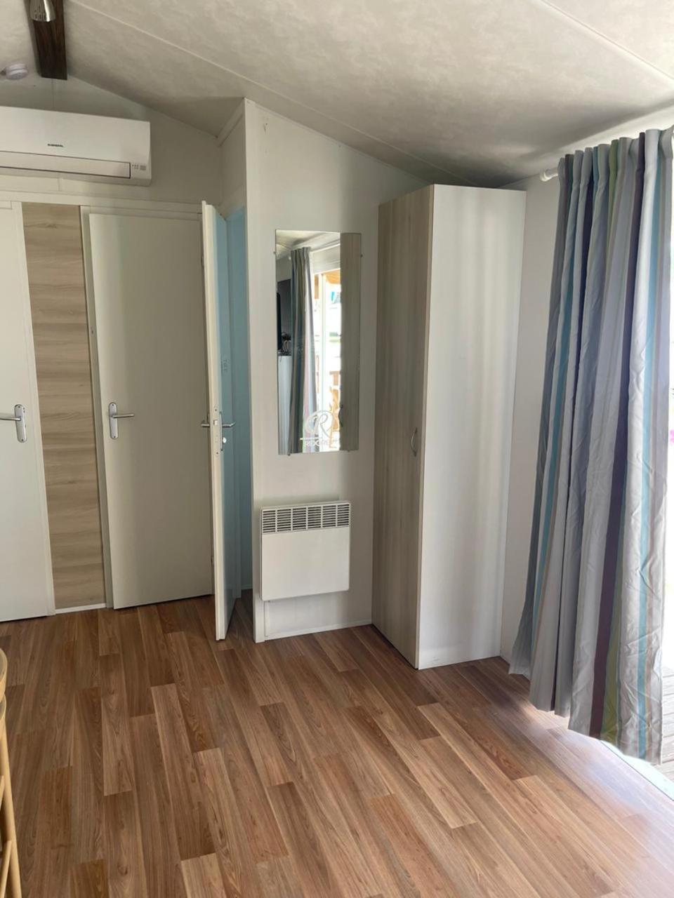 Bungalow Martins Nazare Land'S Hause 帕塔亚什 客房 照片