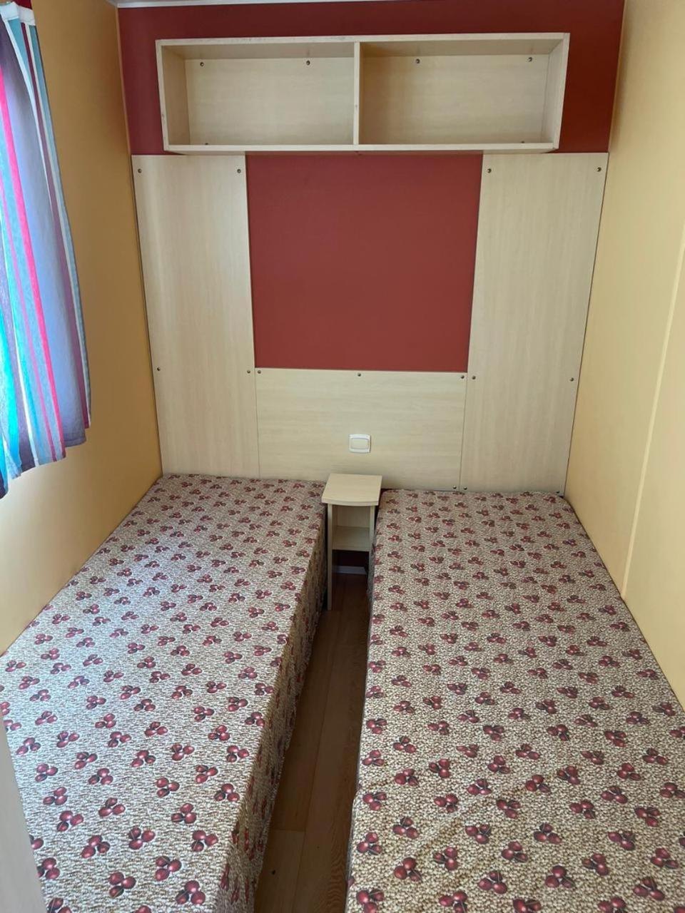Bungalow Martins Nazare Land'S Hause 帕塔亚什 外观 照片